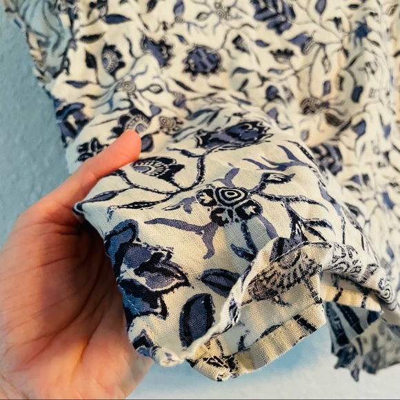 Rachel Zoe Button Back White & Blue Floral Linen Top - Picture 7 of 9